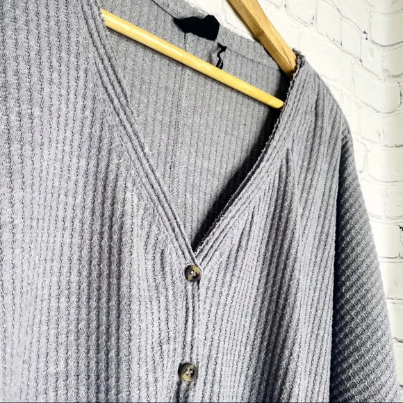 Urban Outfitters Out From Under Gray Jojo Oversized Button Front Thermal Top XS - Picture 4 of 10